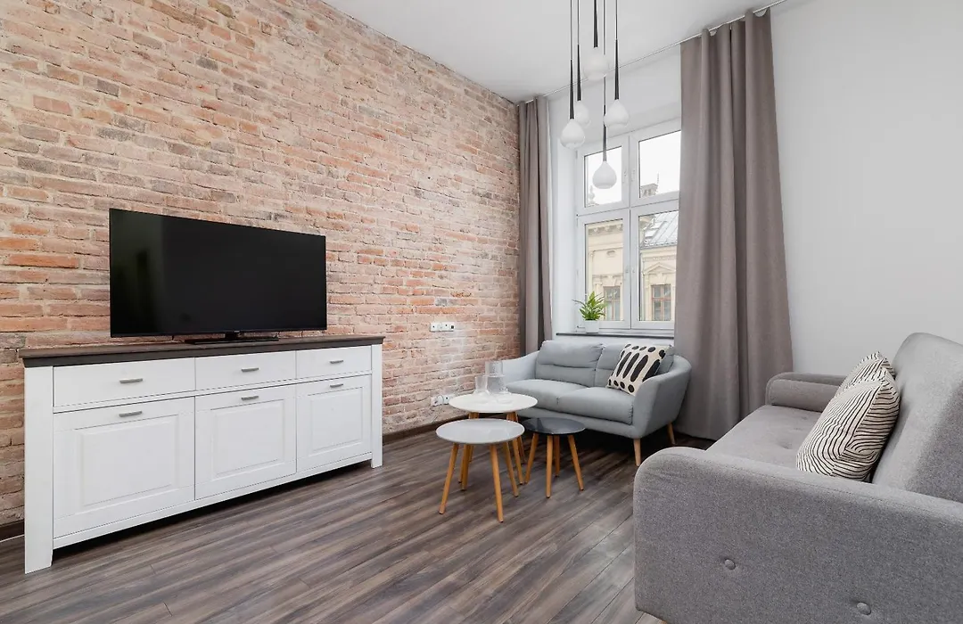 3 Bedroom Apartment - Rynek Podgórski 15-1