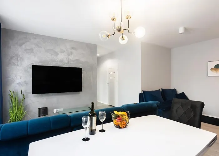 Margaret Apartment